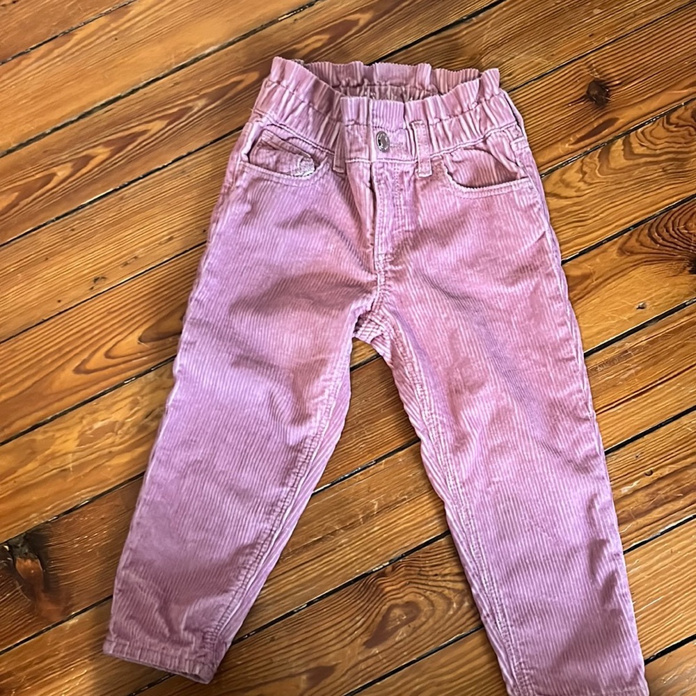 Pinkish purple gap cords